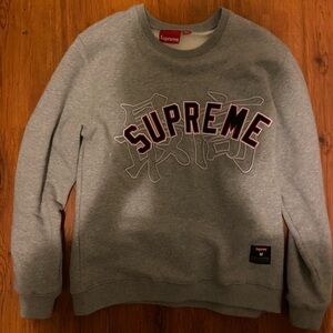 Vintage Size Medium Supreme Sweater Used-BrandNew